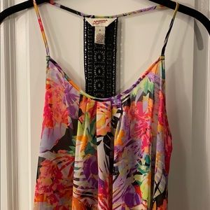 Vibrant tropical Arizona Tank. Size Medium